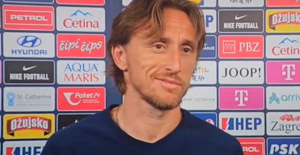 ??何時(shí)下樹？被記者問(wèn)米蘭相關(guān)話題，莫德里奇笑了笑