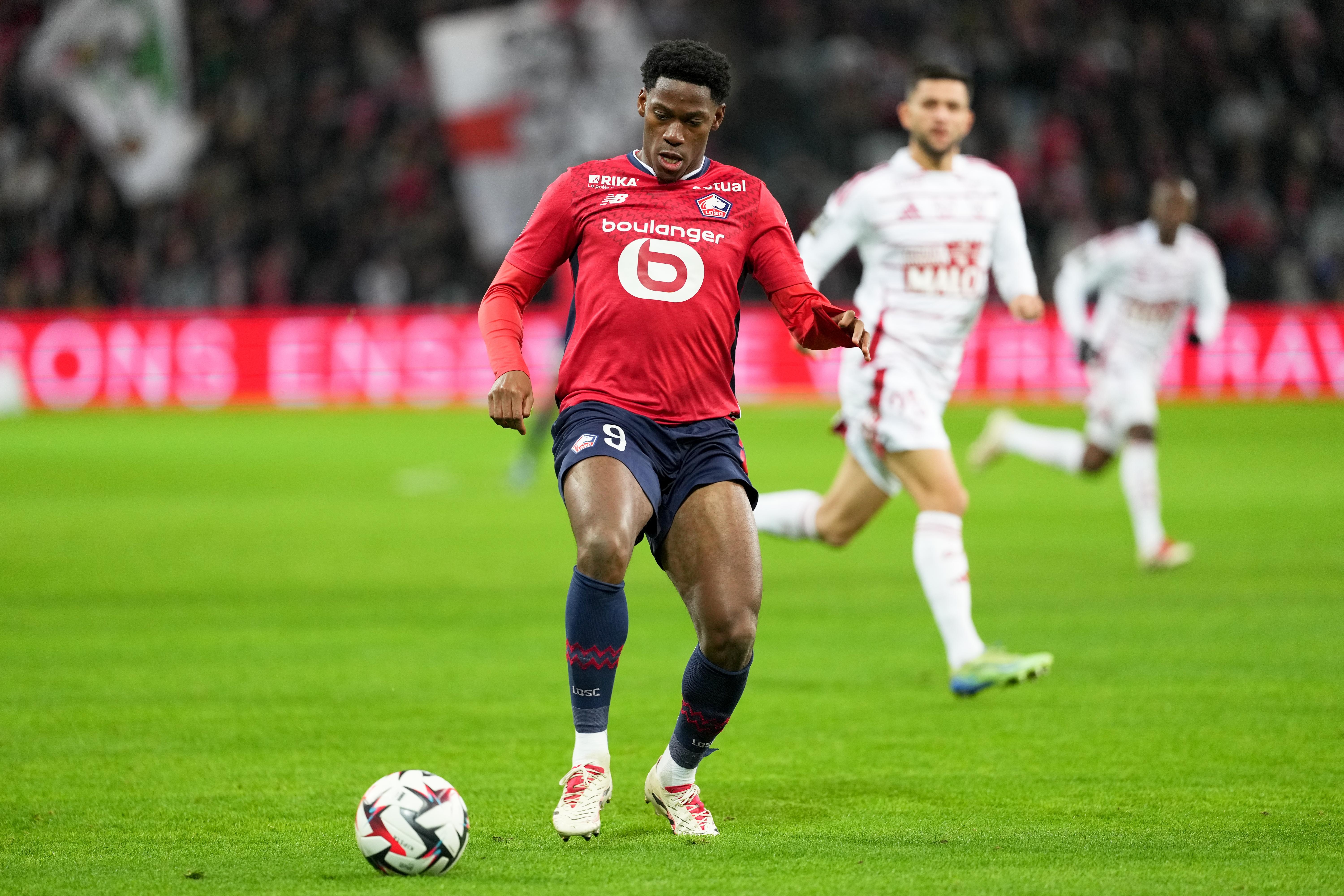 記者：沙特方面介入喬納森-戴維爭(zhēng)奪戰(zhàn)，已為球員送上豐厚報(bào)價(jià)