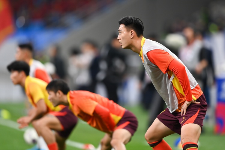 蔣圣龍：聽說這次日本隊都是J聯(lián)賽球員，但他們比賽節(jié)奏快得驚人