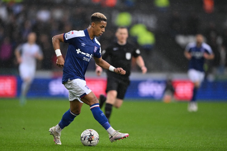 記者：布倫特福德將再次嘗試引進(jìn)哈欽森，3500萬(wàn)英鎊解約條款過(guò)期