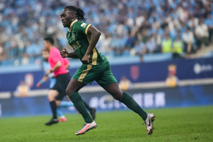 奧烏蘇本賽季已經(jīng)完成5次助攻，刷新個人單一中超賽季助攻數(shù)紀錄