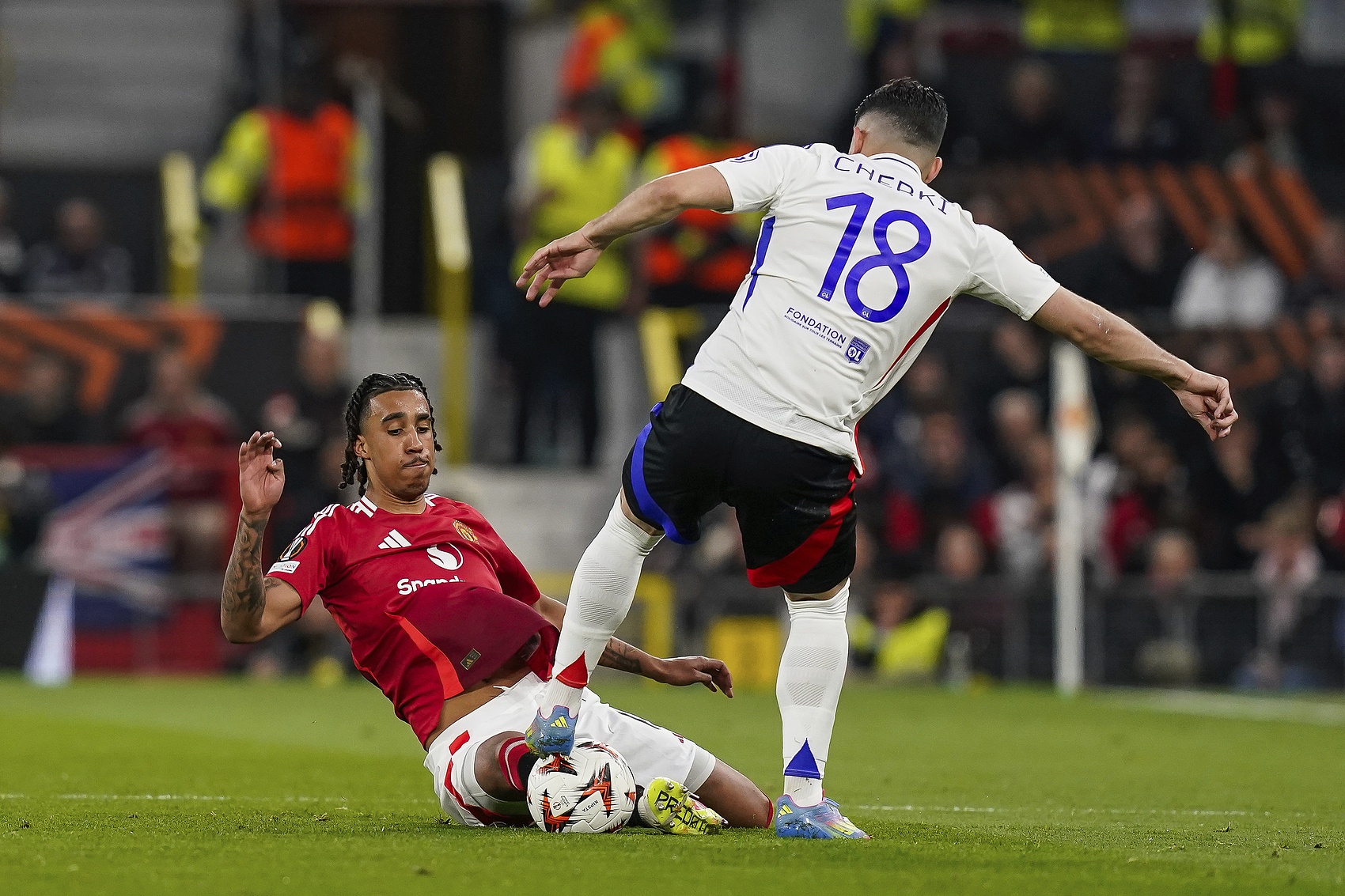 費迪南德：約羅潛力巨大，否則像皇馬這樣的球隊不會嘗試簽下他