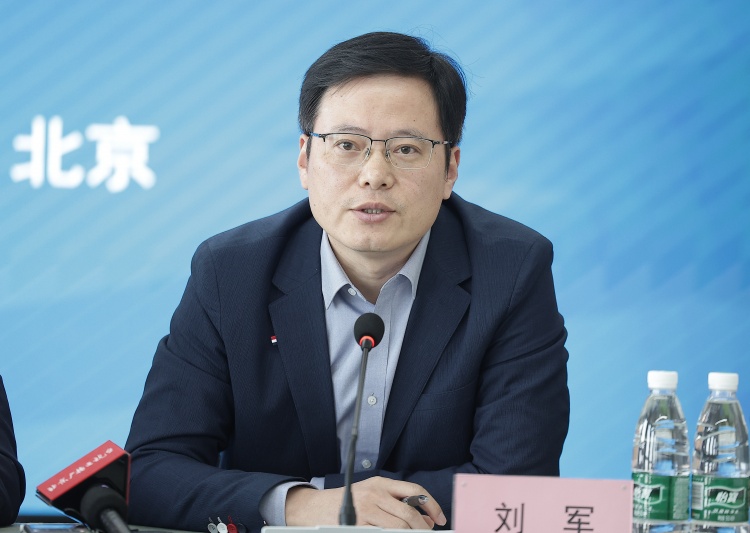 前蘇寧跟隊談劉軍往事：處事儒雅，曾在集團千人大會上因任航挨批