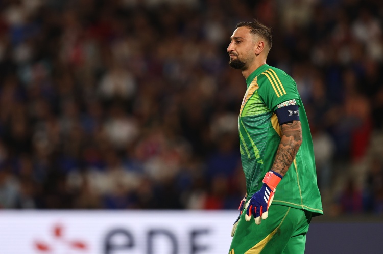 羅馬諾：多納魯馬不排除今夏留在巴黎，球員合同2026年到期