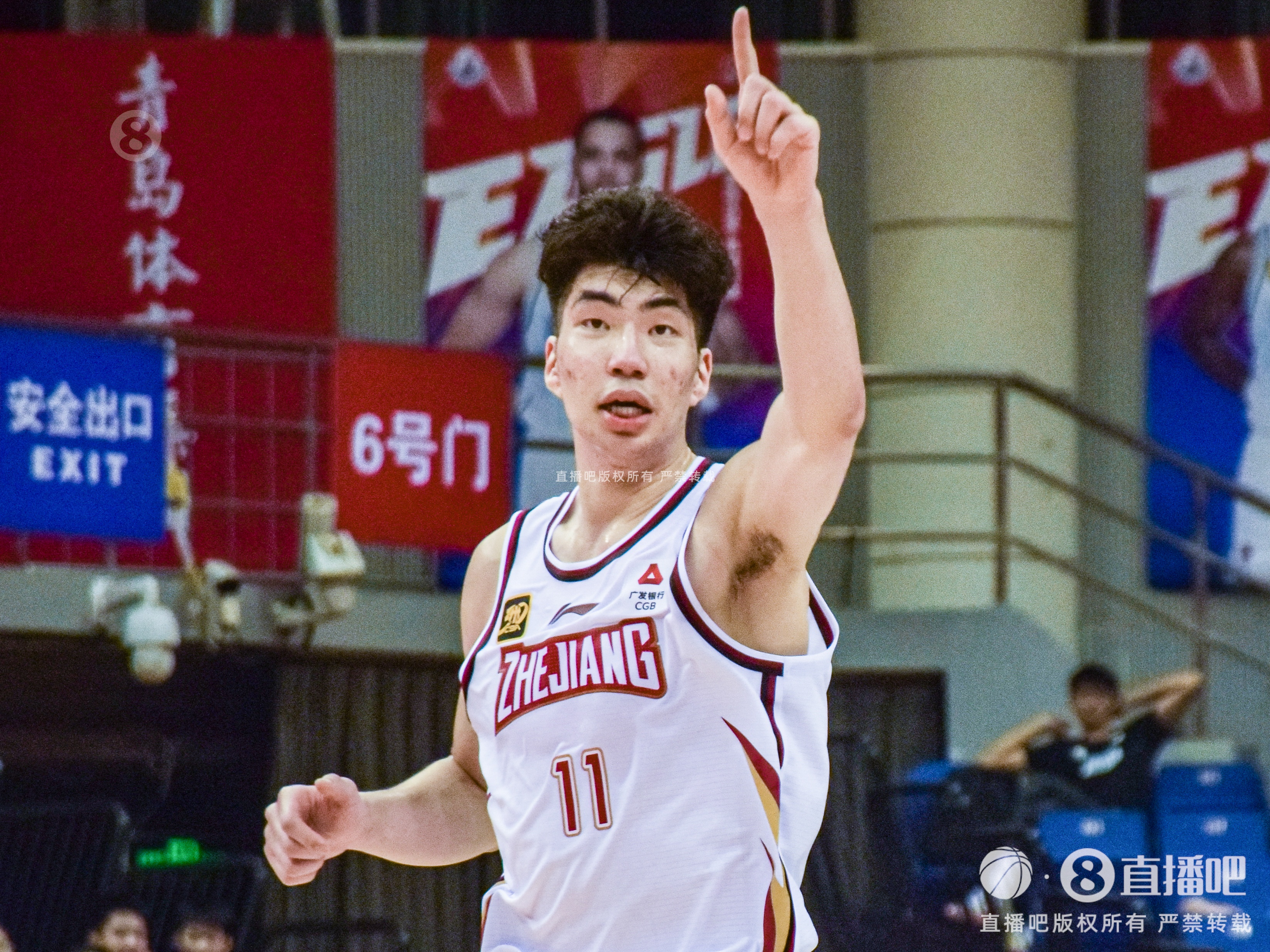 月薪兩千歐 媒體人談余嘉豪：打得好未來去西甲年薪幾十萬沒問題