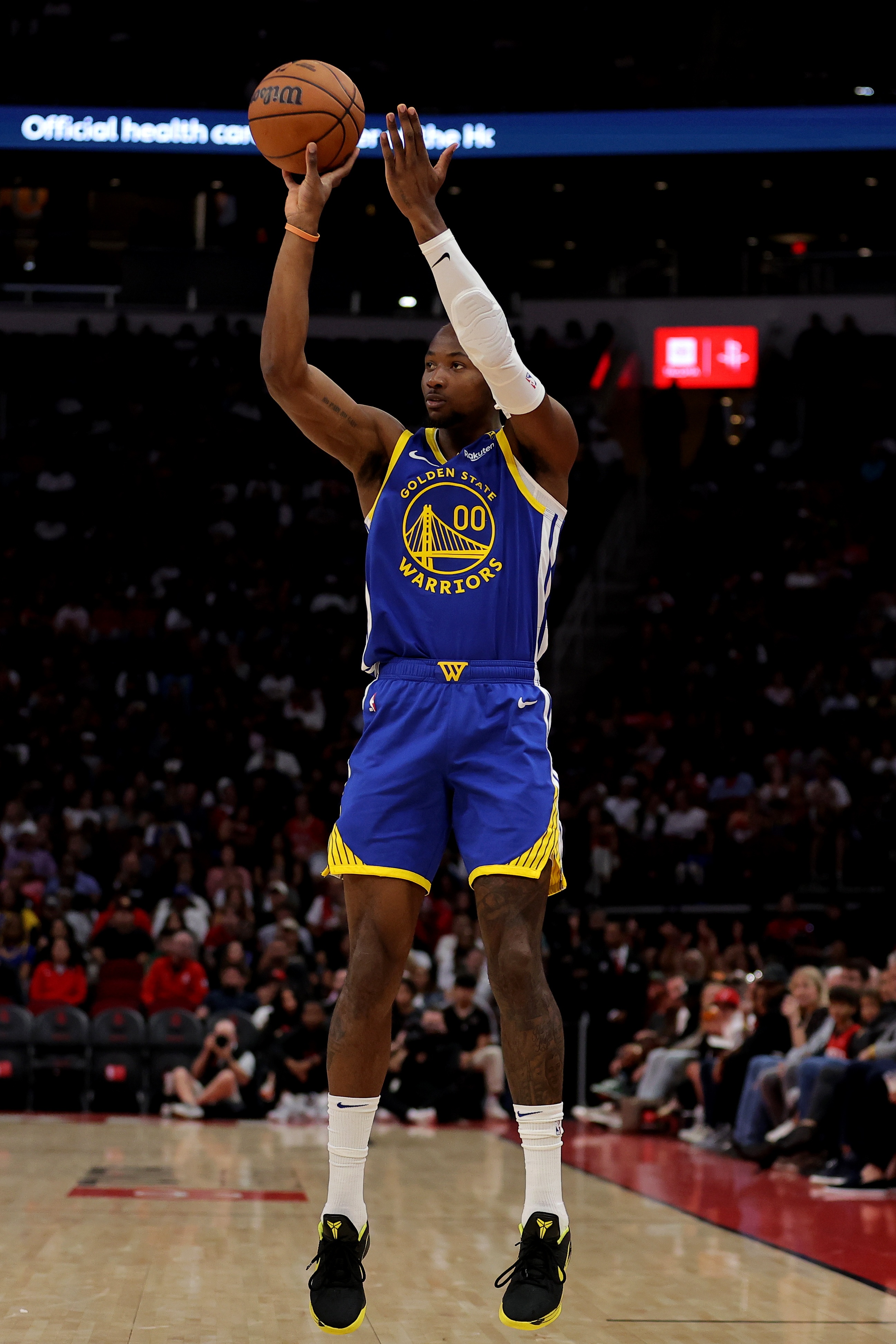 5年2.24億？消息人士：庫明加曾認為自己應(yīng)得到CC&巴恩斯級別合同