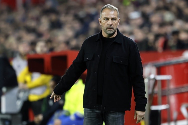 每體：巴薩尚未確定是否引進中衛(wèi)新援，可能簽下一名左腳中衛(wèi)