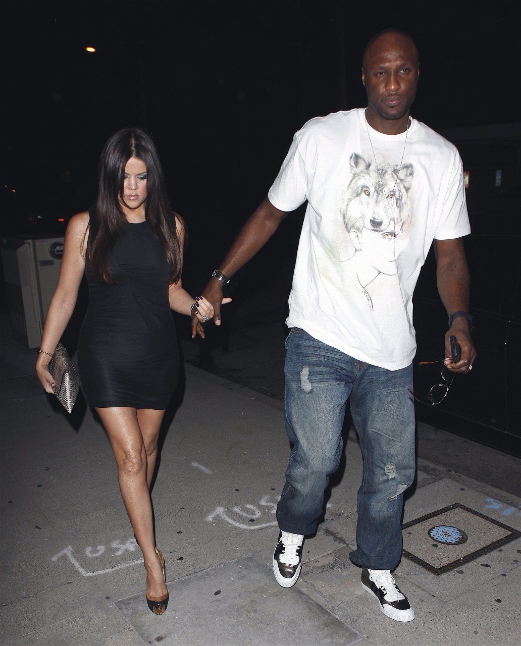 阿里納斯：東契奇掙大錢湖人就帶他看演唱會(huì)？給他來(lái)個(gè)奧多姆之夜