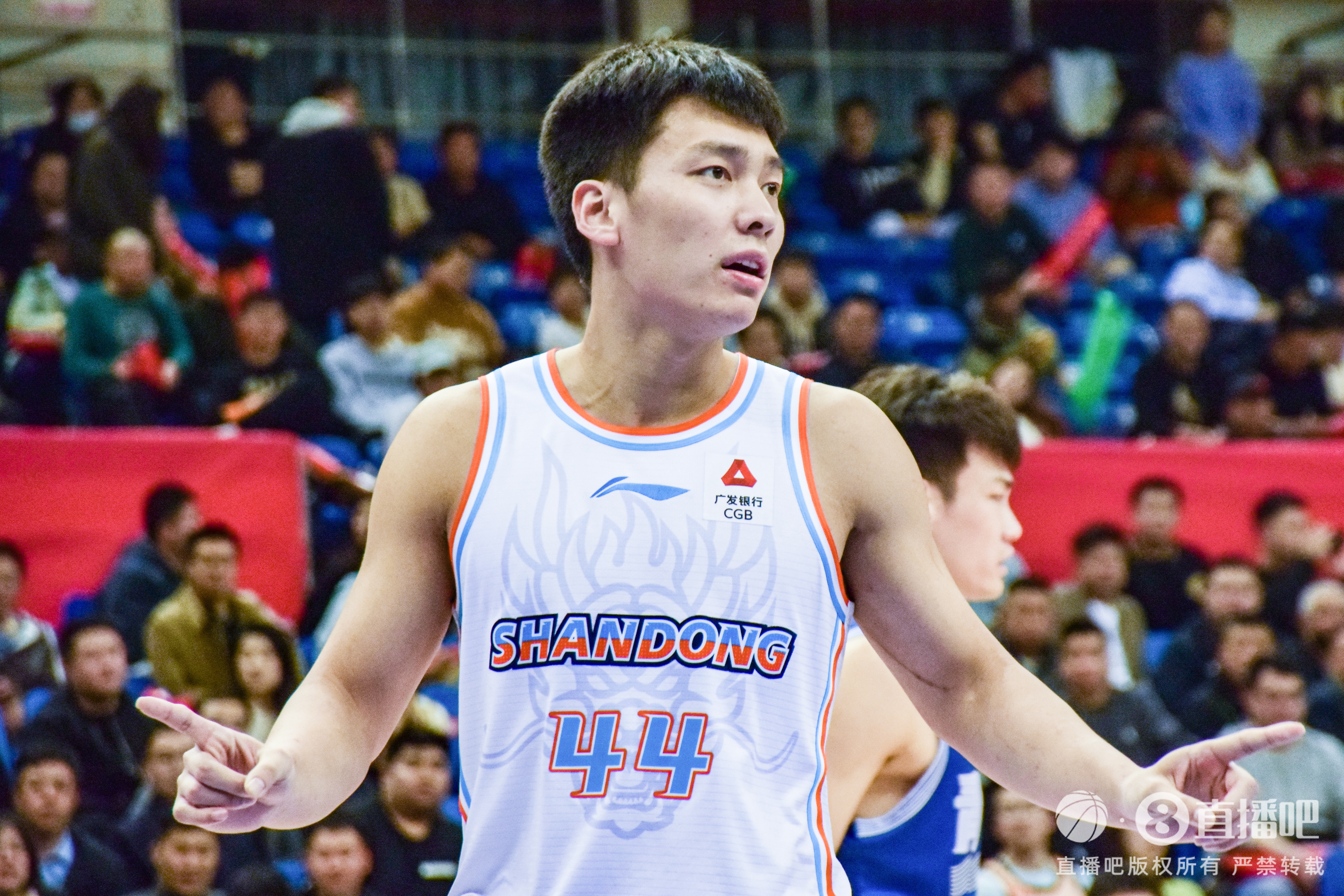 濟(jì)南時(shí)報(bào)：山東隊(duì)8月15日將與來(lái)訪的遼寧隊(duì)進(jìn)行內(nèi)部教學(xué)賽