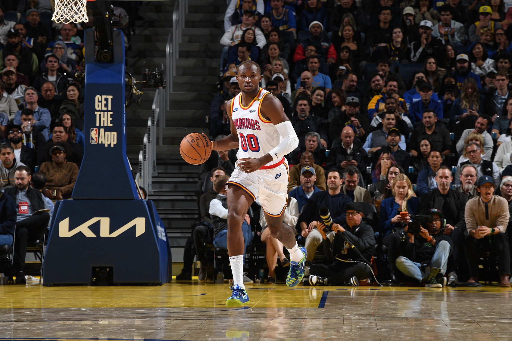 隊記：庫明加和勇士重啟了對話但仍沒進展 越來越可能簽資質報價