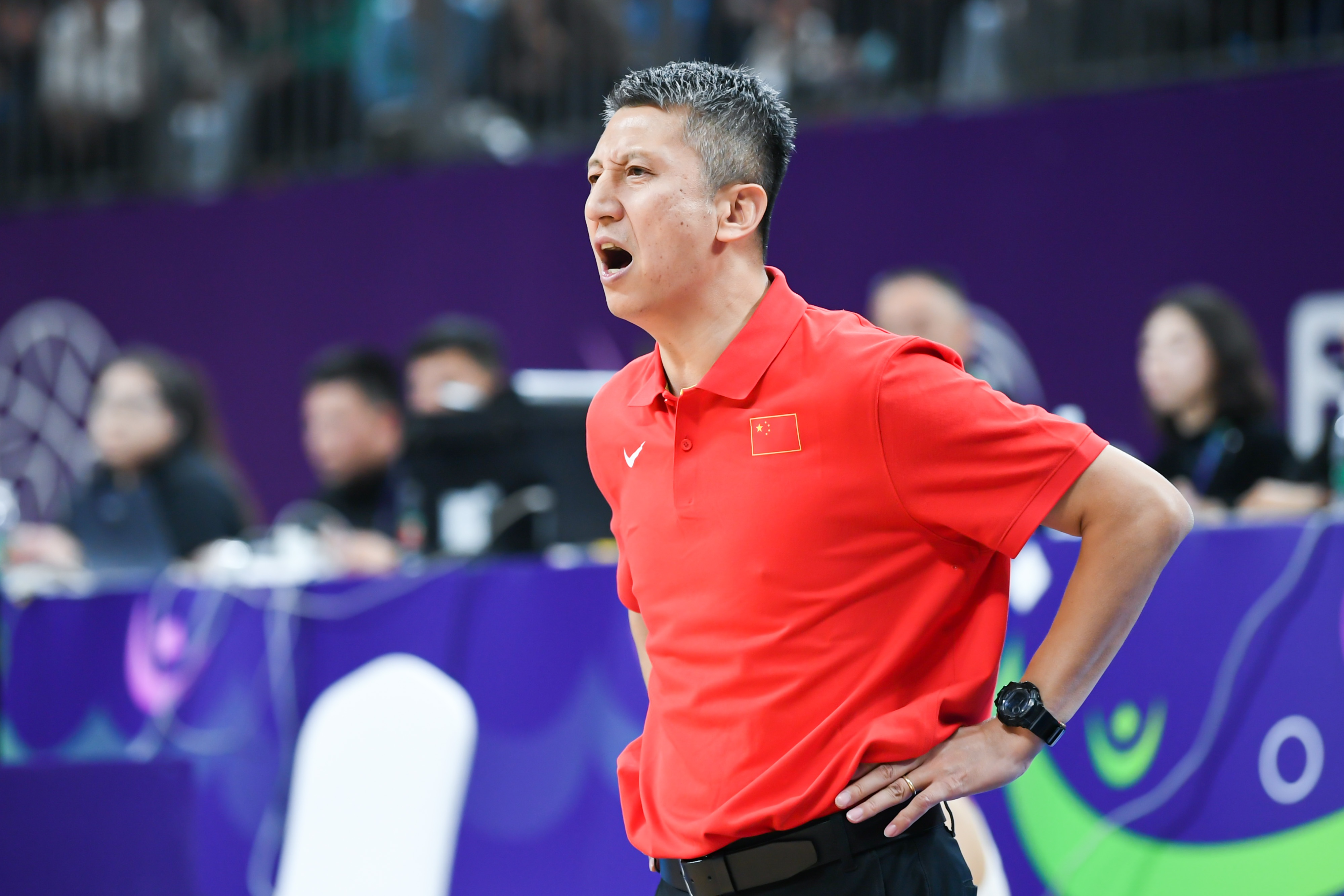 很激進(jìn)！中國(guó)男籃首節(jié)采用12人大輪換 全部球員都獲得上場(chǎng)機(jī)會(huì)