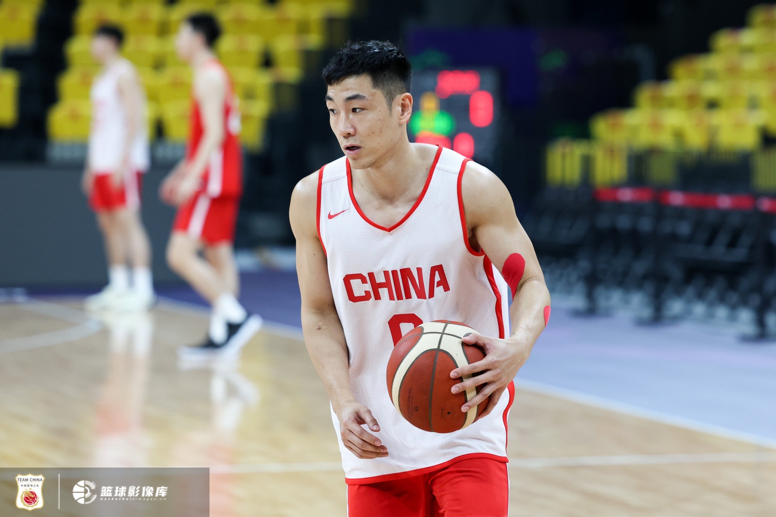 該有的樣子！中國(guó)男籃首節(jié)罰球10中10 其中高詩(shī)巖4罰全中