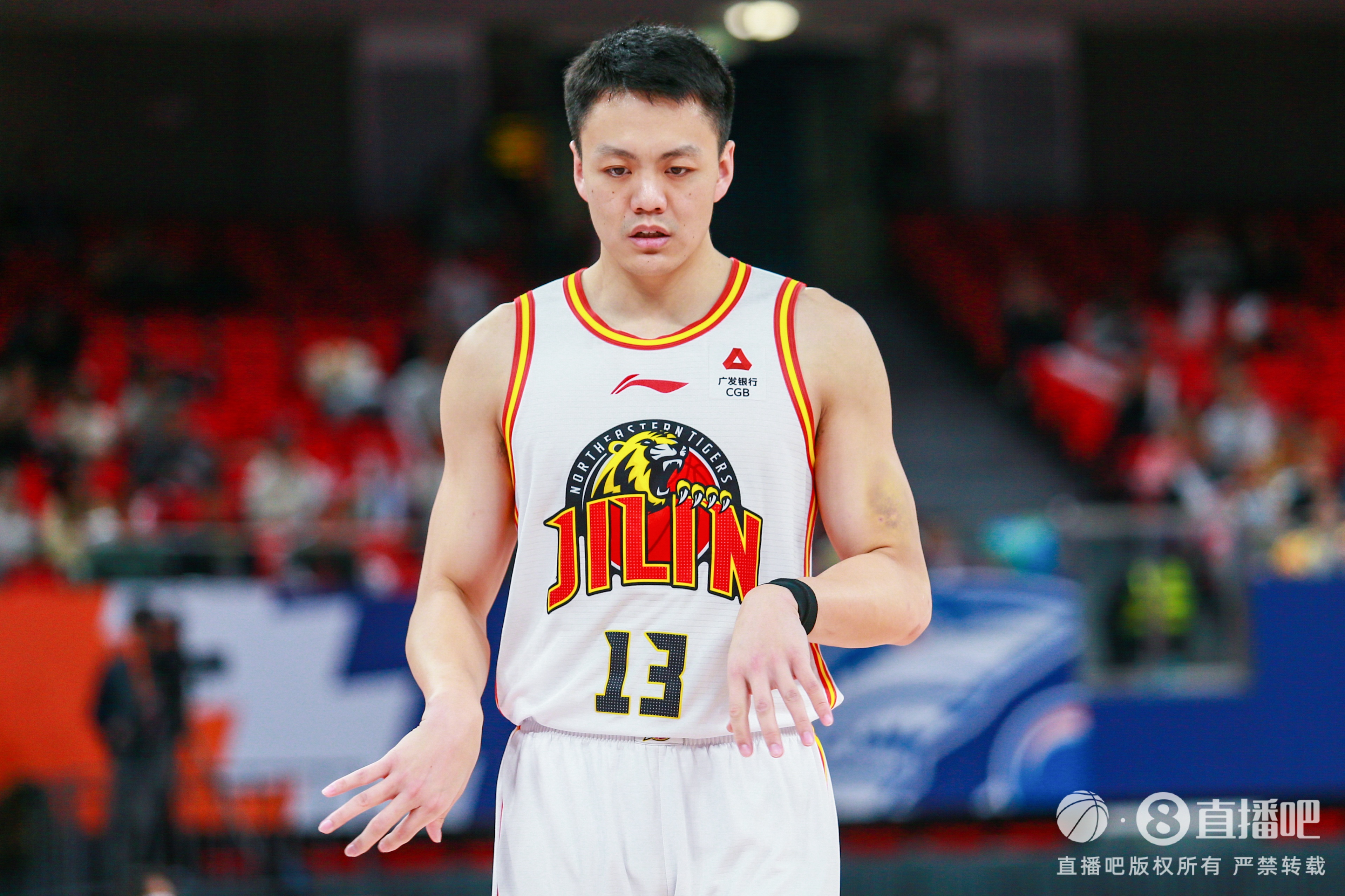 ??博主爆料：遼寧男籃交易得到吉林頂薪鋒線姜宇星！