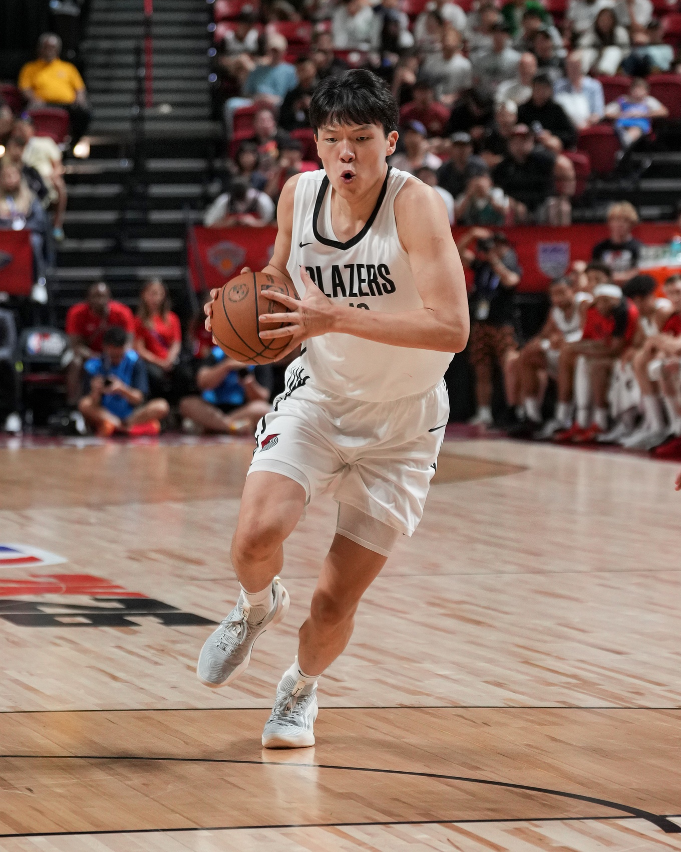 隊(duì)記：楊瀚森在惡補(bǔ)英語(yǔ) 感覺不打亞洲杯也有這部分原因