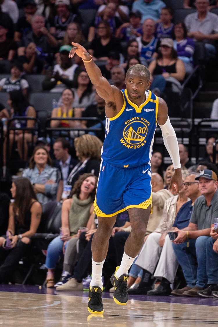 若你是庫明加 選勇士的2年4500萬？還是簽1年790萬換明夏自由身？